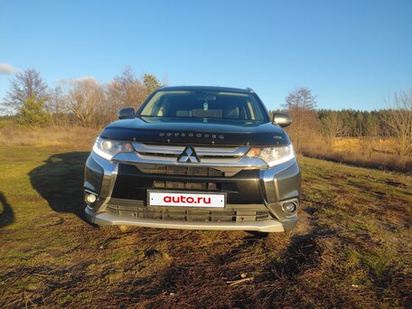 2015 Mitsubishi Outlander III Рестайлинг 2, серый, 2050000 рублей, вид 1
