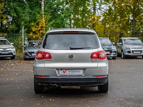 2011 Volkswagen Tiguan I Рестайлинг, белый, 930000 рублей, вид 4