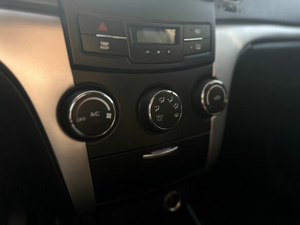 2011 SsangYong Actyon II, коричневый, 799000 рублей - вид 14