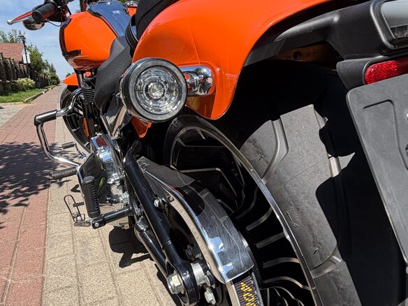 2023 Harley-Davidson Breakout, оранжевый, 2190000 рублей - вид 9