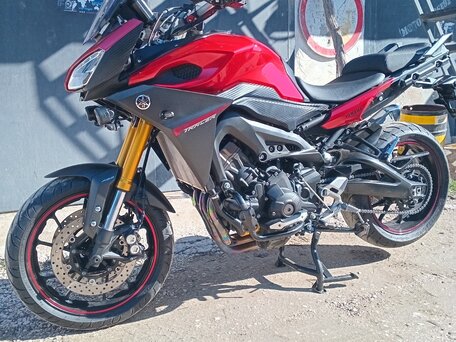 2016 Yamaha MT-09 Tracer (FJ-09), пурпурный, 760000 рублей, вид 3