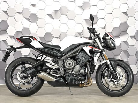 2020 Triumph Street Triple, белый, 799000 рублей, вид 3