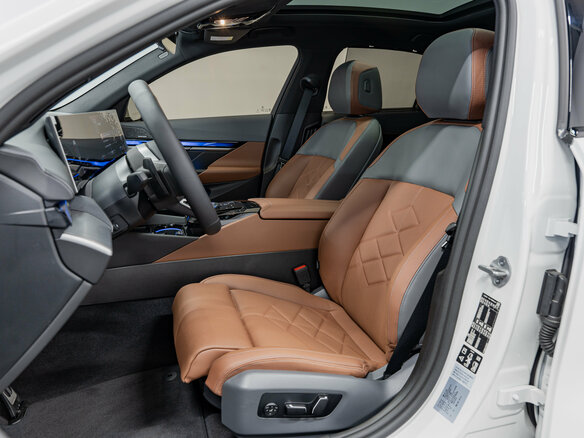 2025 BMW 5 серии 530i xDrive VIII (G60/G61/G68), белый, 9150000 рублей - вид 22