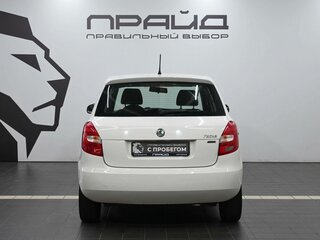 2012 Skoda Fabia II Рестайлинг, белый, 819900 рублей, вид 5