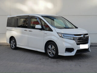 2017 Honda Stepwgn Spada V Рестайлинг, белый, 2200000 рублей, вид 2