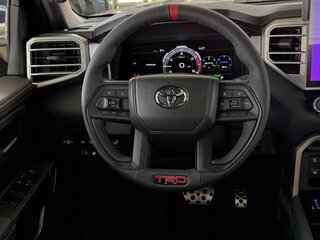 2026 Toyota Tundra CrewMax III, бежевый, 12990000 рублей, вид 3