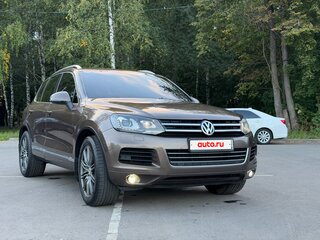 2012 Volkswagen Touareg II, коричневый, 2000000 рублей, вид 4