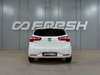 2012 Kia Rio 5-speed III, белый, 799000 рублей, вид 4