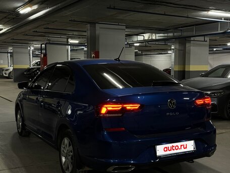 2022 Volkswagen Polo VI, синий, 2100000 рублей, вид 4