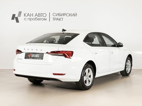2021 Skoda Octavia IV (A8), белый, 2300854 рублей, вид 3