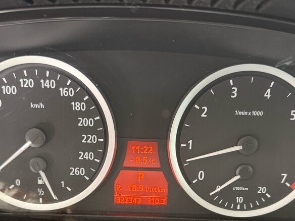 2004 BMW 5 серии 525i V (E60/E61), серебристый - вид 5