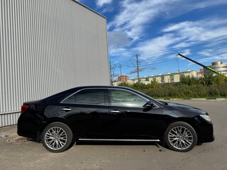 2013 Toyota Camry VII (XV50), чёрный, 1750000 рублей, вид 2