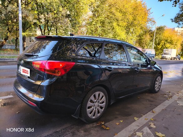 2018 Kia Ceed II Рестайлинг, чёрный, 1380000 рублей - вид 2