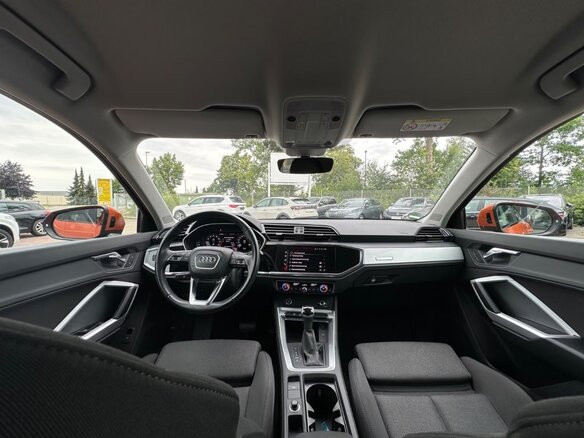 2022 Audi Q3 35 TFSI II (F3), оранжевый, 2790000 рублей - вид 24