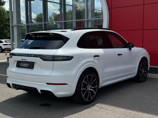 2019 Porsche Cayenne III, белый, 5928000 рублей, вид 5