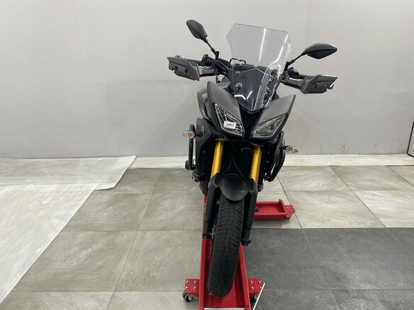 2015 Yamaha MT-09 Tracer (FJ-09), чёрный, 679000 рублей - вид 2