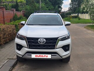 2020 Toyota Fortuner II Рестайлинг, белый, 3750000 рублей, вид 1