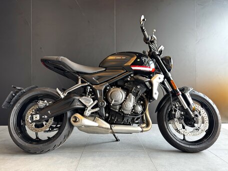 2021 Triumph Trident 660, чёрный, 930000 рублей, вид 2