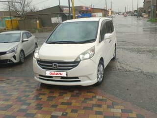 2009 Honda Stepwgn Spada III, белый, 1200000 рублей, вид 2