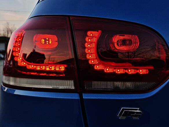 2012 Volkswagen Golf R VI, синий, 2300000 рублей - вид 19