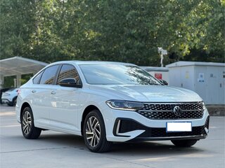 2022 Volkswagen Lavida III Рестайлинг, белый, 1517000 рублей, вид 3