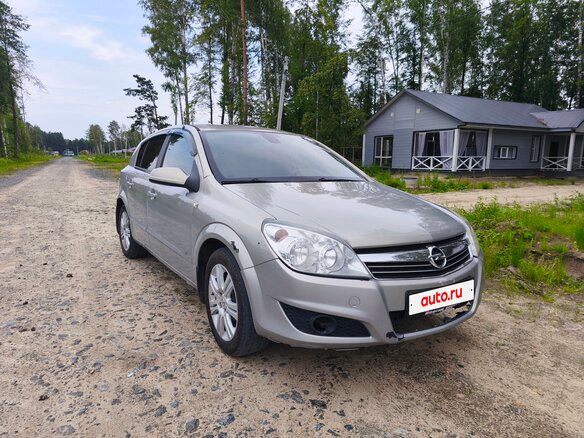 2008 Opel Astra H Рестайлинг, бежевый, 400000 рублей - вид 2