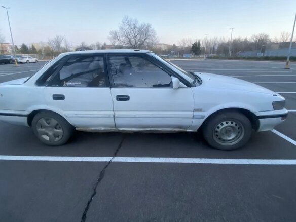 1989 Toyota Sprinter VI (E90), белый, 95000 рублей - вид 2