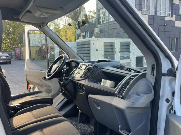 2017 Ford Transit, белый, 2200000 рублей - вид 8