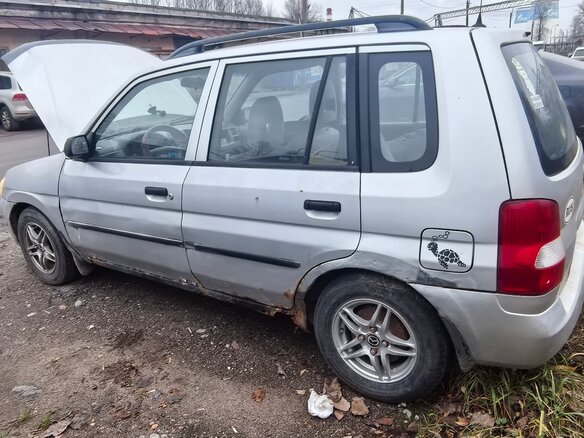 2001 Mazda Demio I (DW), белый, 40000 рублей - вид 2