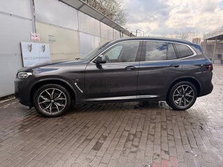 2021 BMW X3 25i xDrive III (G01) Рестайлинг, серый, 5180000 рублей, вид 3
