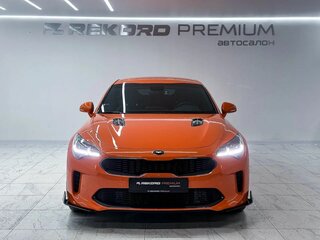 2019 Kia Stinger I, оранжевый, 3850000 рублей, вид 4