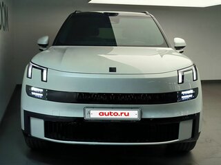 2026 Lynk & Co 900, белый, 7970000 рублей, вид 3