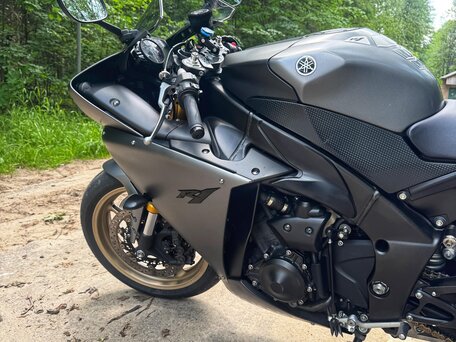 2014 Yamaha YZF-R1, серый, 1150000 рублей, вид 4
