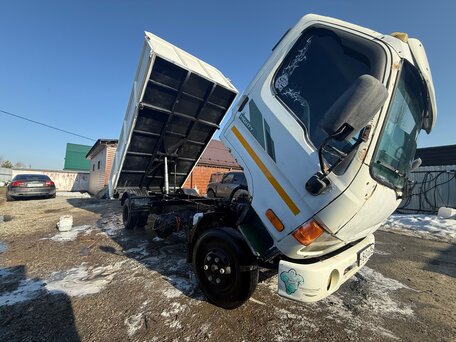 2010 Hyundai Mighty, белый, 1999999 рублей, вид 2