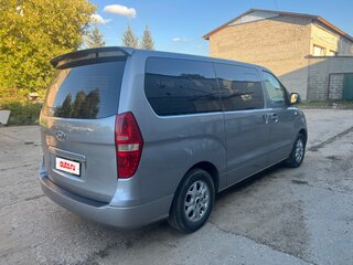 2011 Hyundai Grand Starex I, серый, 1350000 рублей, вид 3