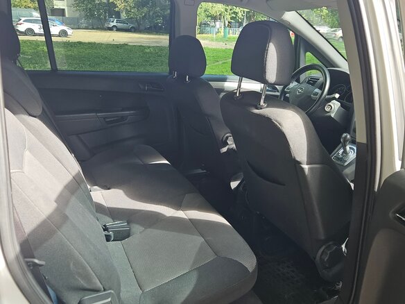2013 Opel Zafira B Рестайлинг, серебристый, 610000 рублей - вид 9