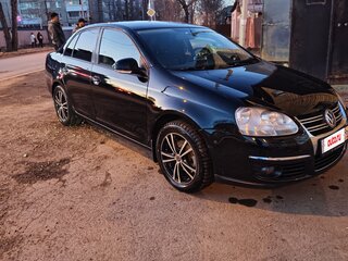 2010 Volkswagen Jetta V, чёрный, 600000 рублей, вид 5