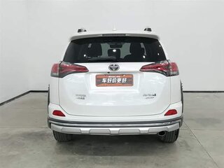 2019 Toyota RAV4 IV (XA40) Рестайлинг, белый, 2200000 рублей, вид 4