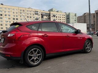 2013 Ford Focus III, красный, 760000 рублей, вид 5