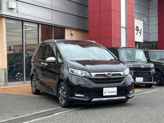 2023 Honda Freed II Рестайлинг, чёрный, 1185000 рублей, вид 4