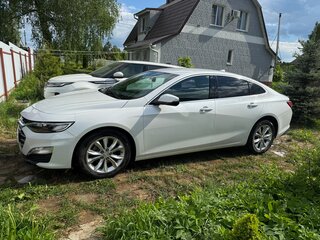 2020 Chevrolet Malibu IX Рестайлинг, белый, 2200000 рублей, вид 5