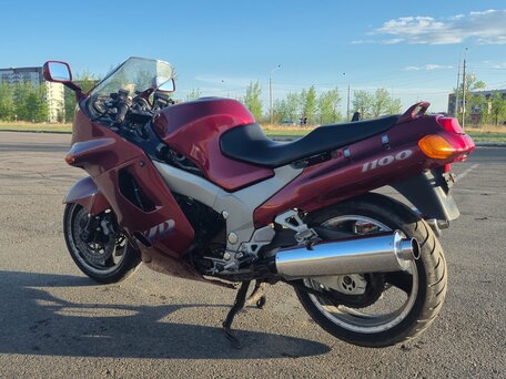 1998 Kawasaki ZZR 1100, красный, 380000 рублей, вид 2