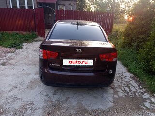 2011 Kia Cerato 5-speed II, коричневый, 430000 рублей, вид 3