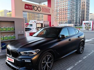 2021 BMW X6 40i III (G06), чёрный, 8800000 рублей, вид 3