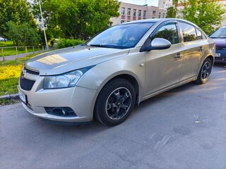 2010 Chevrolet Cruze I, бежевый, 490000 рублей, вид 2