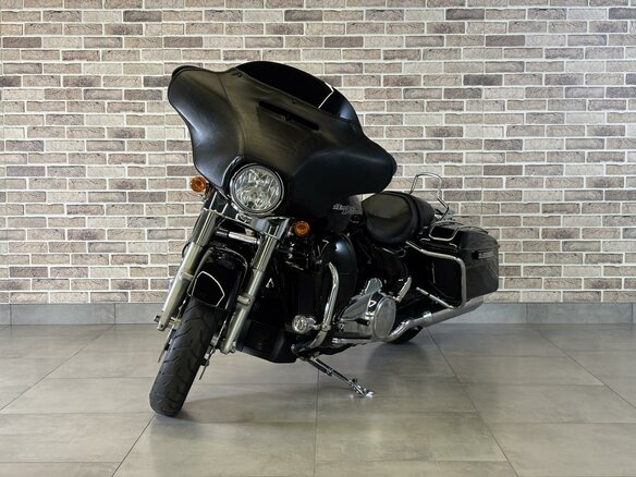 2018 Harley-Davidson Street Glide, чёрный, 1495000 рублей - вид 1