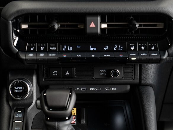 2026 Toyota Land Cruiser Prado 250 Series, чёрный - вид 23