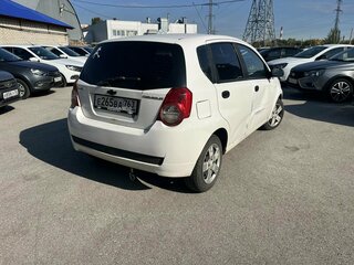 2008 Chevrolet Aveo I Рестайлинг, белый, 228000 рублей, вид 3
