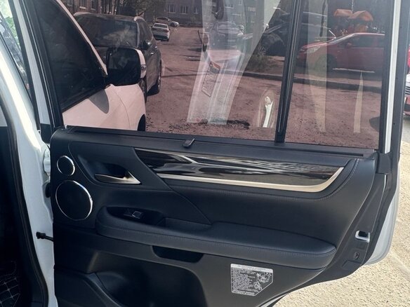 2017 Lexus LX 450d III Рестайлинг 2, белый, 7200000 рублей - вид 23