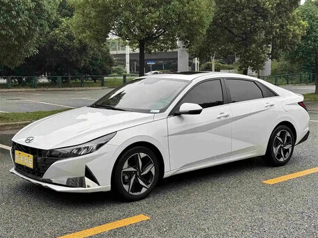 Hyundai Elantra VII (CN7)